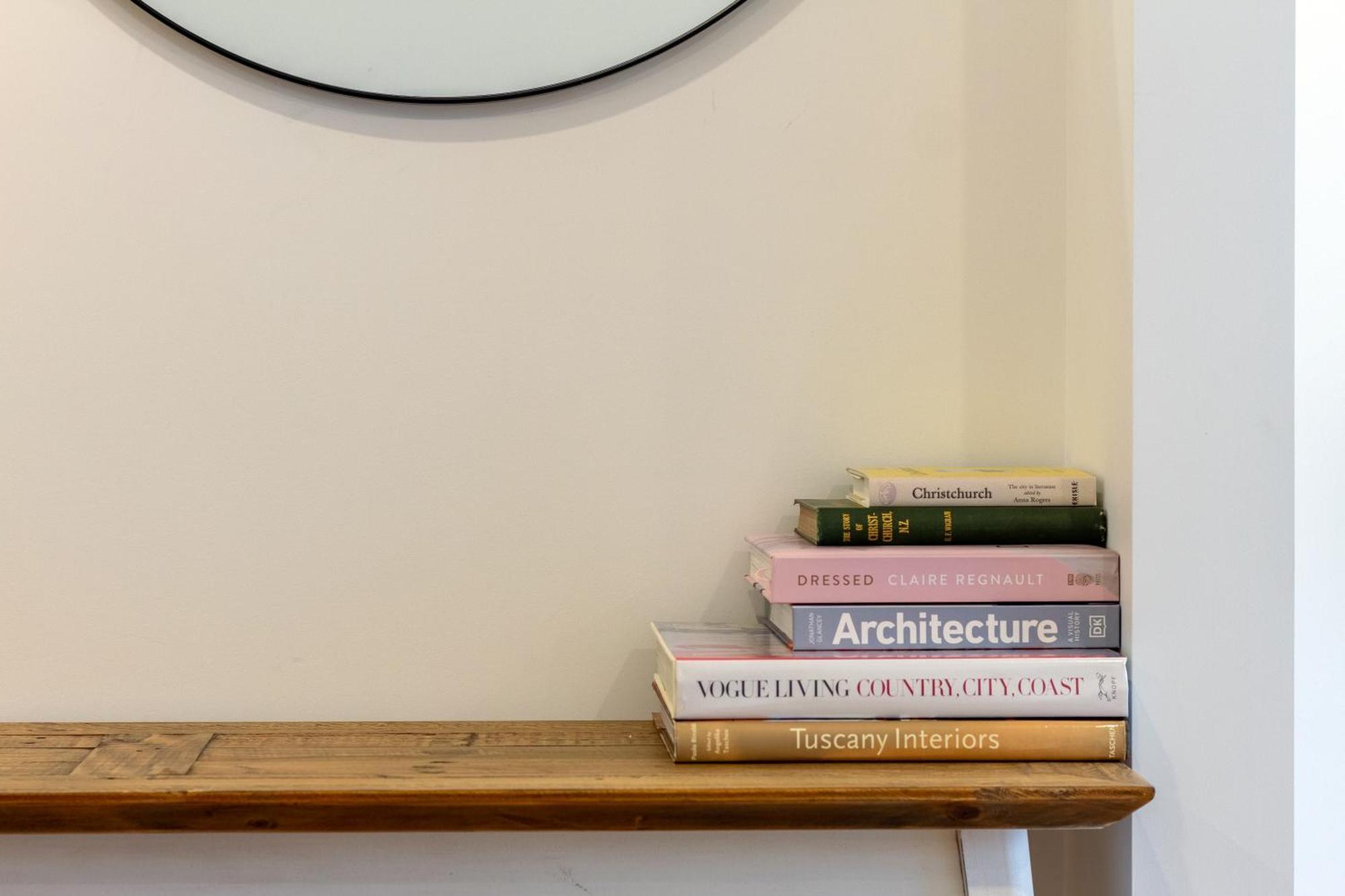 Stylish 3 Bedroom Home In Prime City With Garage Christchurch Bagian luar foto