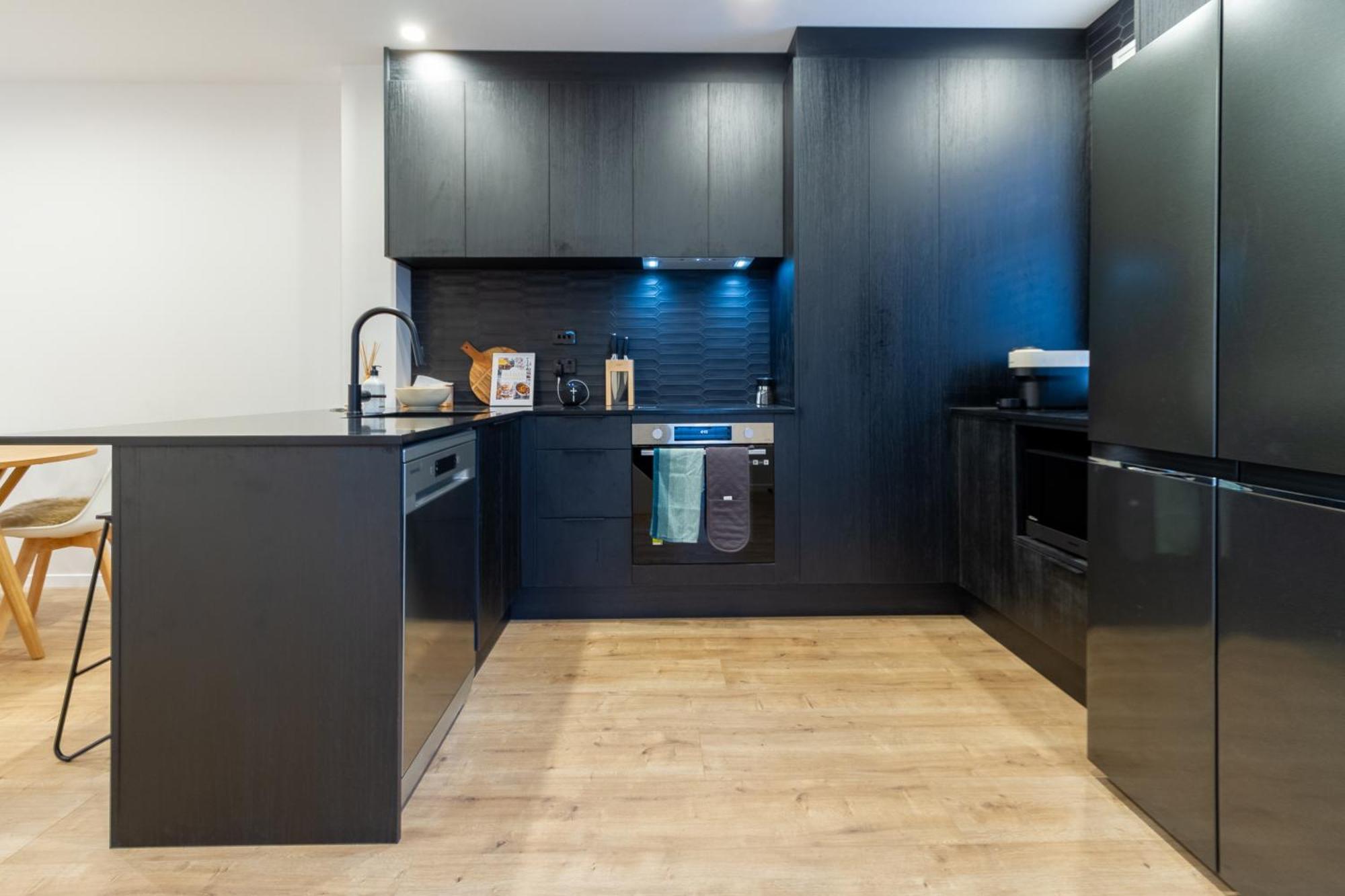 Stylish 3 Bedroom Home In Prime City With Garage Christchurch Bagian luar foto