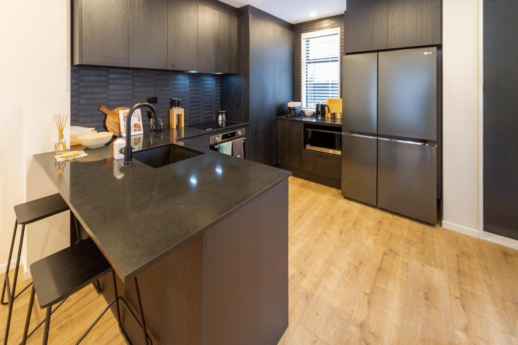 Stylish 3 Bedroom Home In Prime City With Garage Christchurch Bagian luar foto